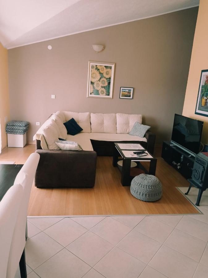 Apartment Silvija Vinišće 외부 사진